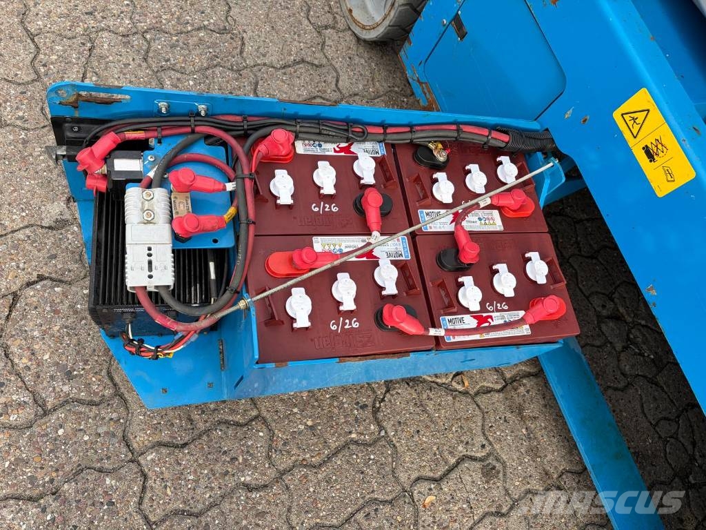 Genie GS 3246 رافعات مقصية الشكل