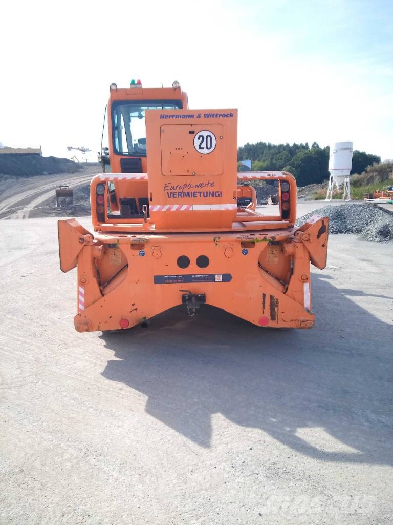 Genie GS 3246 رافعات مقصية الشكل