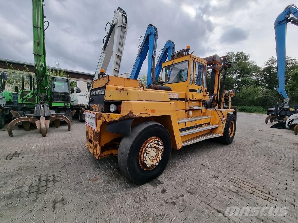 Svetruck 25-120 42 Montacargas para contenedores