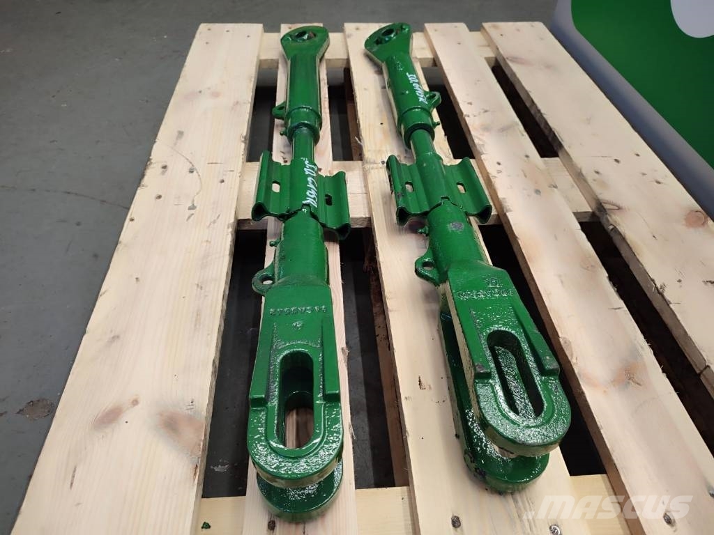 John Deere Lift hanger AL200844 AL218629 AL205451 6145R Alváz és felfüggesztés