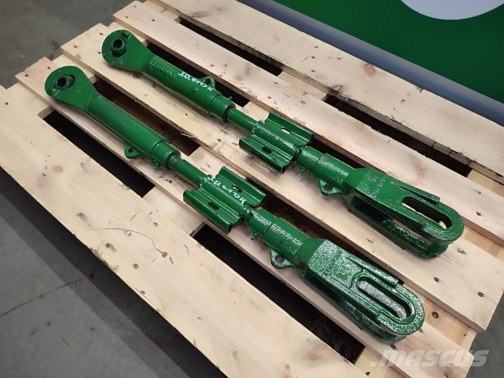 John Deere Lift hanger AL200844 AL218629 AL205451 6145R Alváz és felfüggesztés