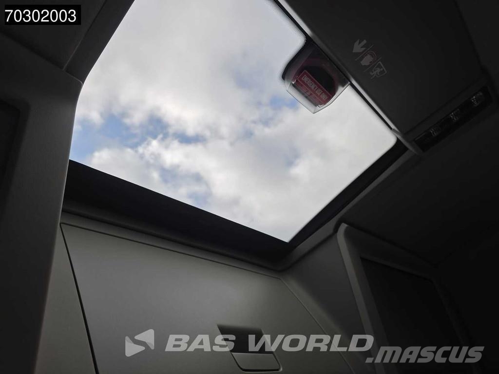 Volvo FH 500 6X2 NEW! Machine transporter Lift+steering Camiones de cama baja