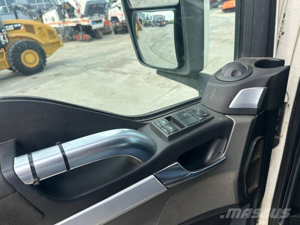 MAN TGX 18.480 XLX Sanduk kamioni