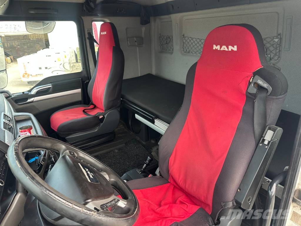 MAN TGX 18.480 XLX Sanduk kamioni