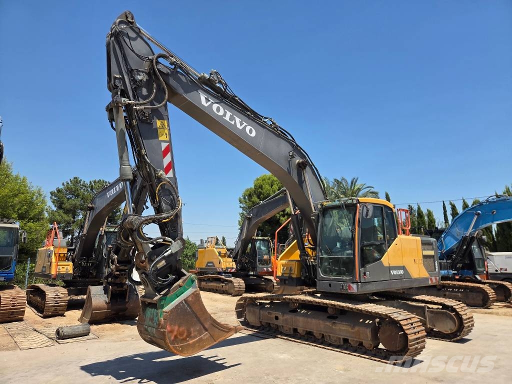 Volvo EC220EL Гусеничные экскаваторы