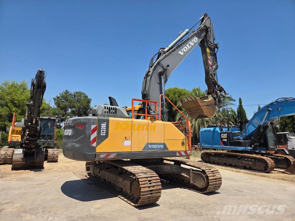 Volvo EC220EL Гусеничные экскаваторы