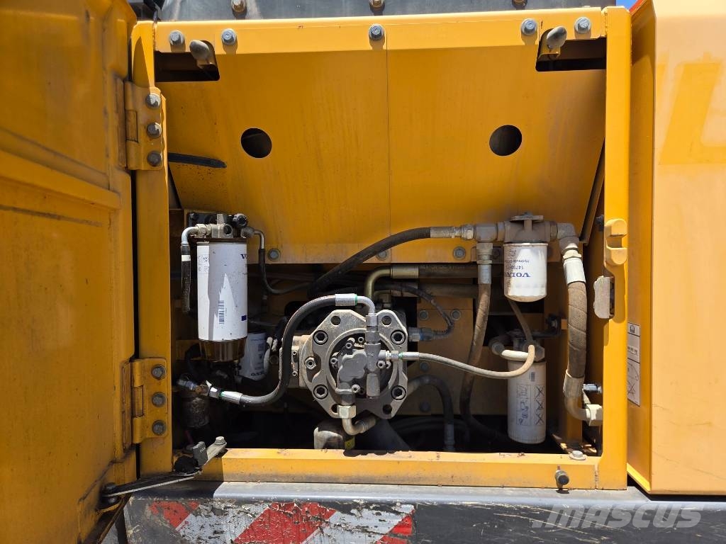 Volvo EC220EL Гусеничные экскаваторы