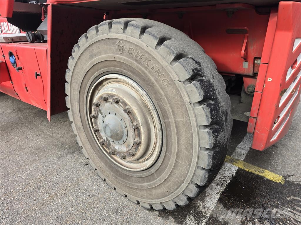 Kalmar DCG100-45ED7 コンテナハンドラー