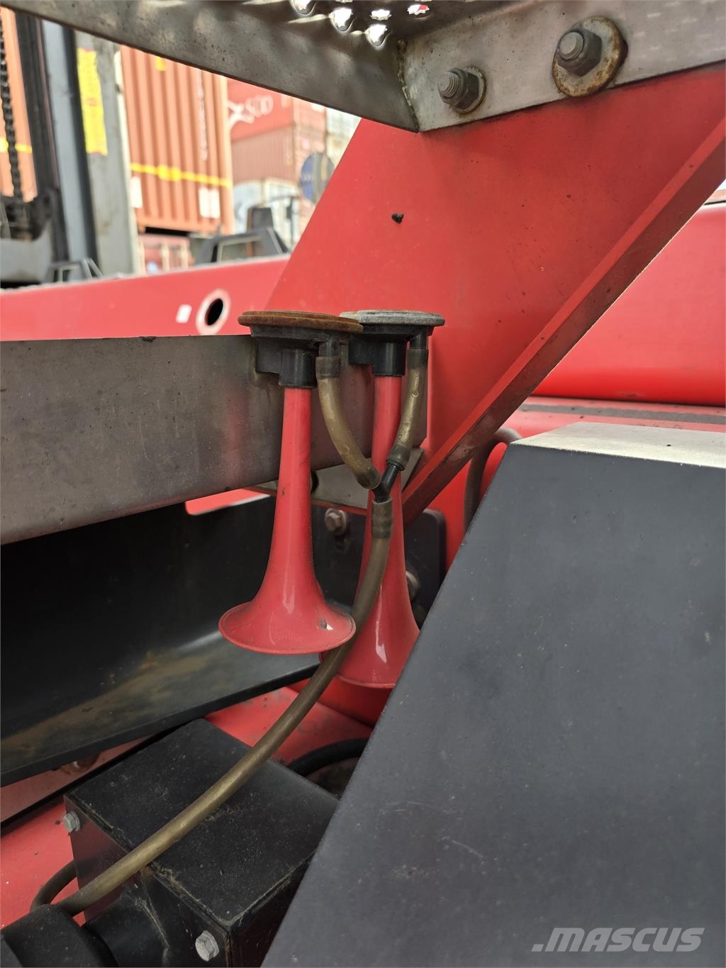 Kalmar DCG100-45ED7 コンテナハンドラー