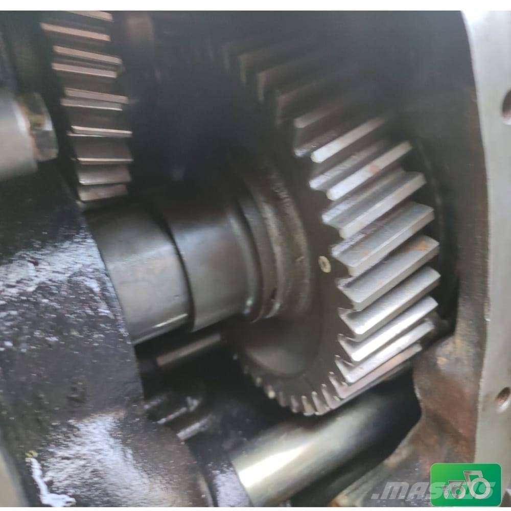 CAT 428B CKA66245 8E-7681 Manual Gearbox Коробка передач
