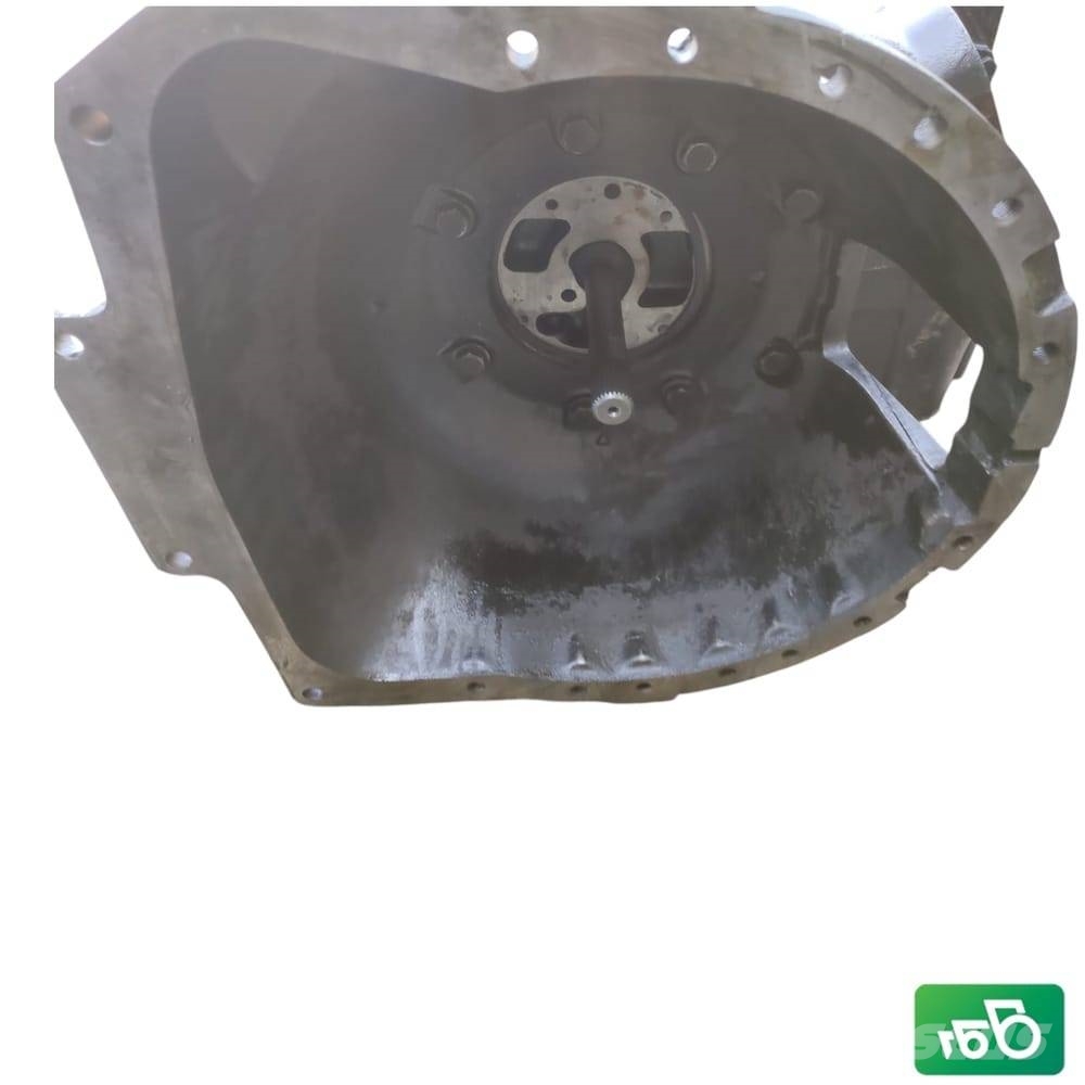 CAT 428B CKA66245 8E-7681 Manual Gearbox Коробка передач
