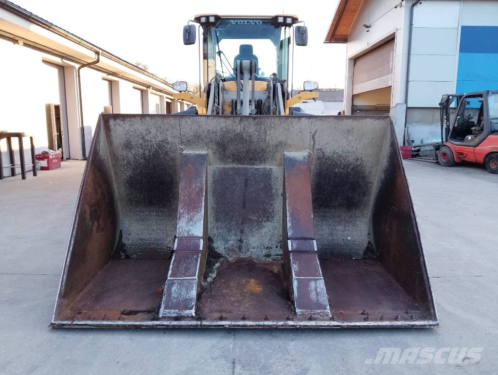 Volvo L 90 H Pyöräkuormaajat