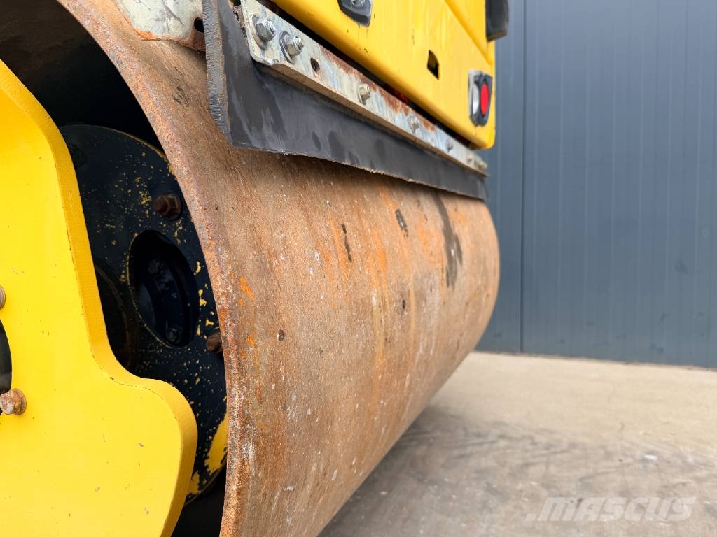 Bomag BW138 AD-5 Valjci sa duplim bubnjem