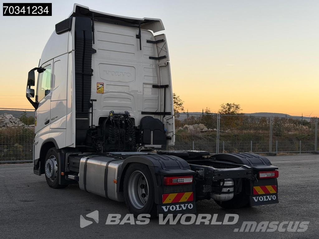 Volvo FH 460 4X2 XL Mega 2x Tanks I-ParkCool Sattelzugmaschinen