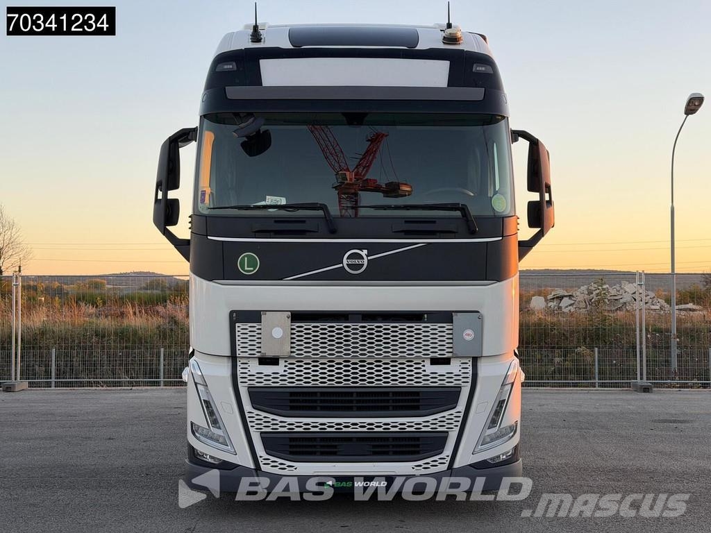 Volvo FH 460 4X2 XL Mega 2x Tanks I-ParkCool Sattelzugmaschinen