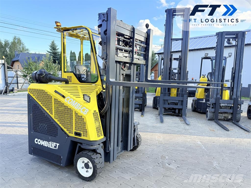 Combilift CB3000 | GAS | TRIPLEX 4900MM | HEATING FULL CABIN Чотириходові річ-траки