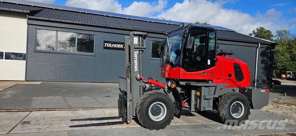 Wolf Terramax 35 heftruck Apvidus autokrāvējs