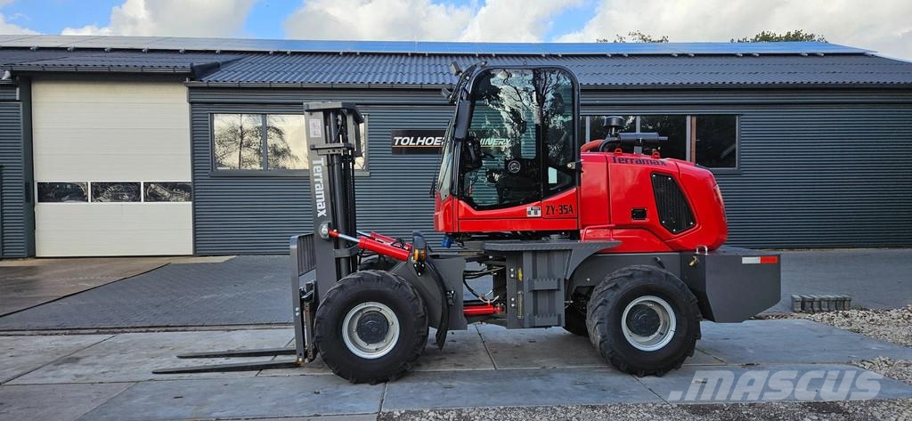 Wolf Terramax 35 heftruck Apvidus autokrāvējs