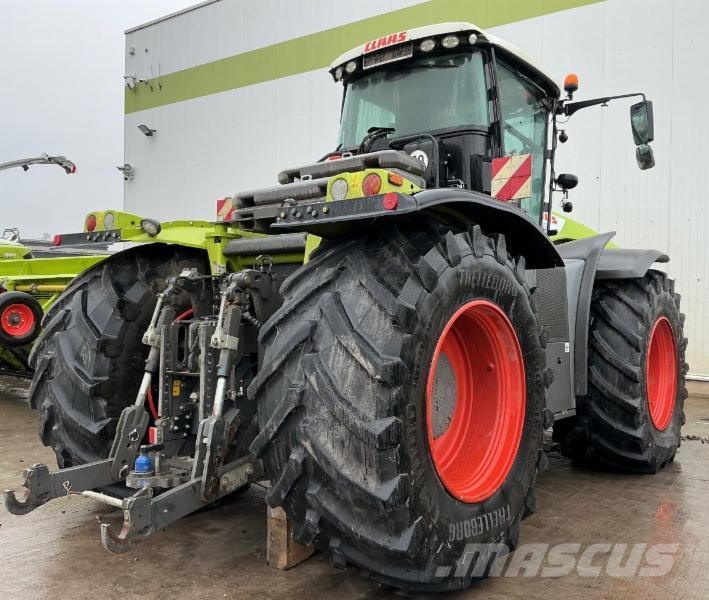 CLAAS XERION 5000 TRAC VC 트랙터