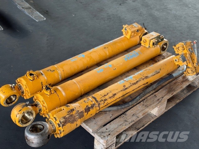 Liebherr A 316 USED HYDRAULIC CYLINDER Motori