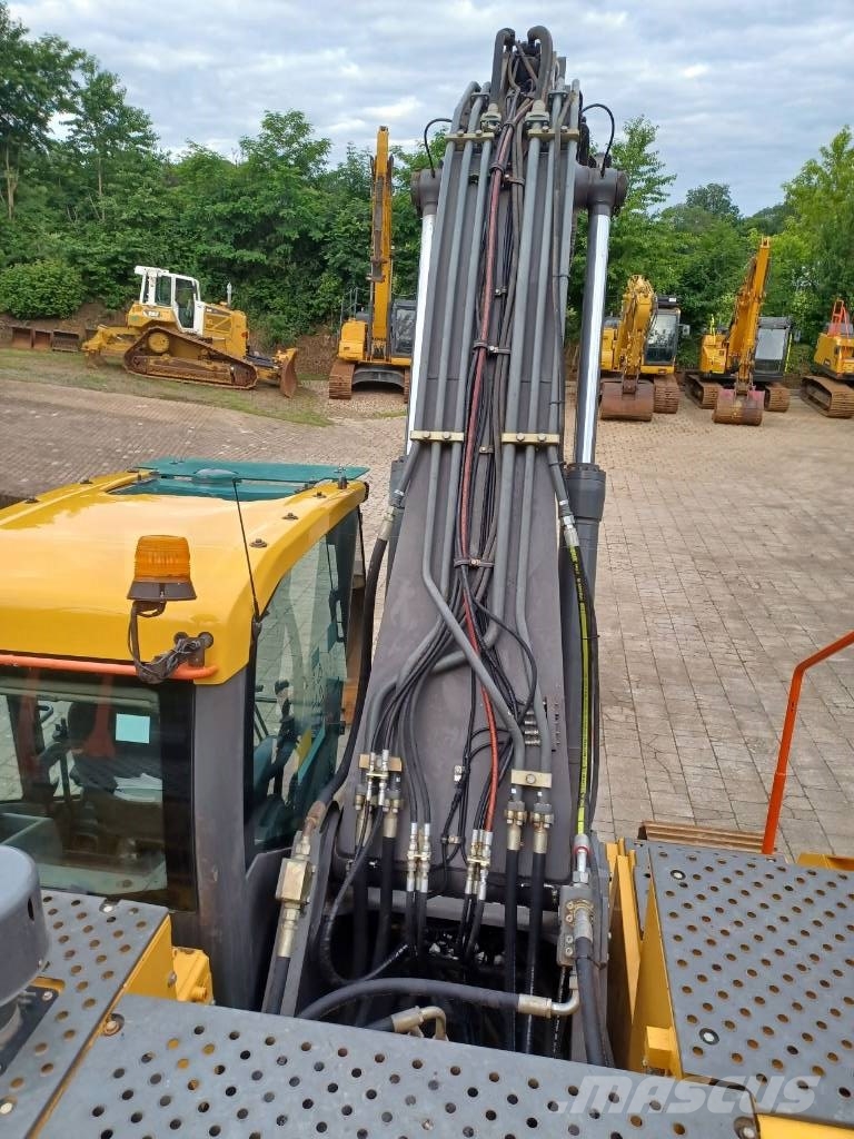 Volvo EC 300 EL 大型油圧ショベル12t以上(パワーショベル・ユンボ)