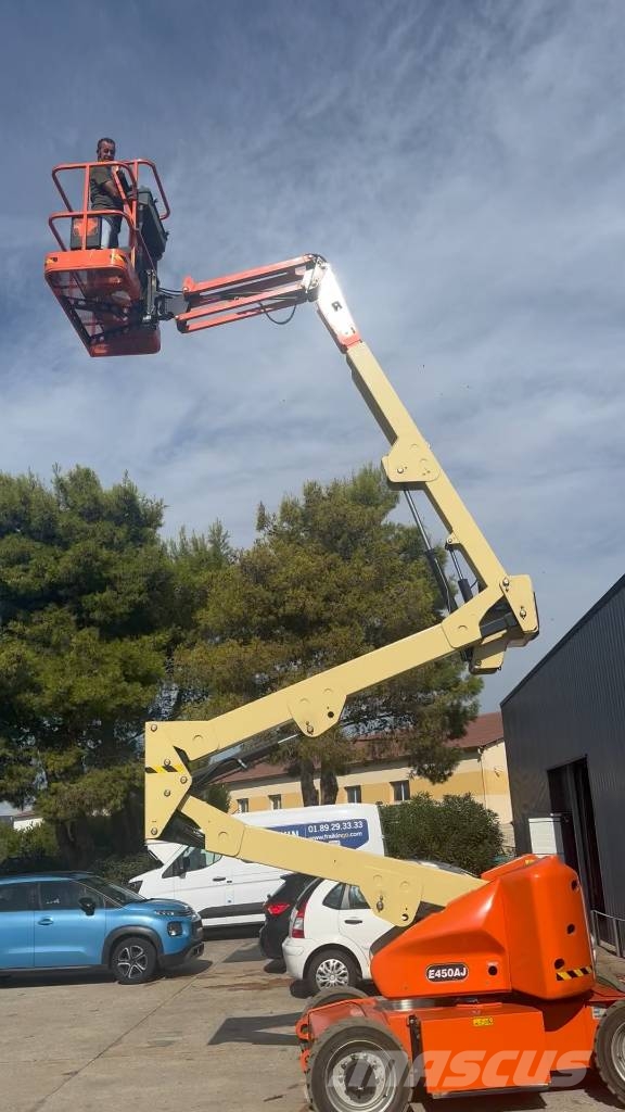 JLG E 450 AJ Körüklü personel platformları