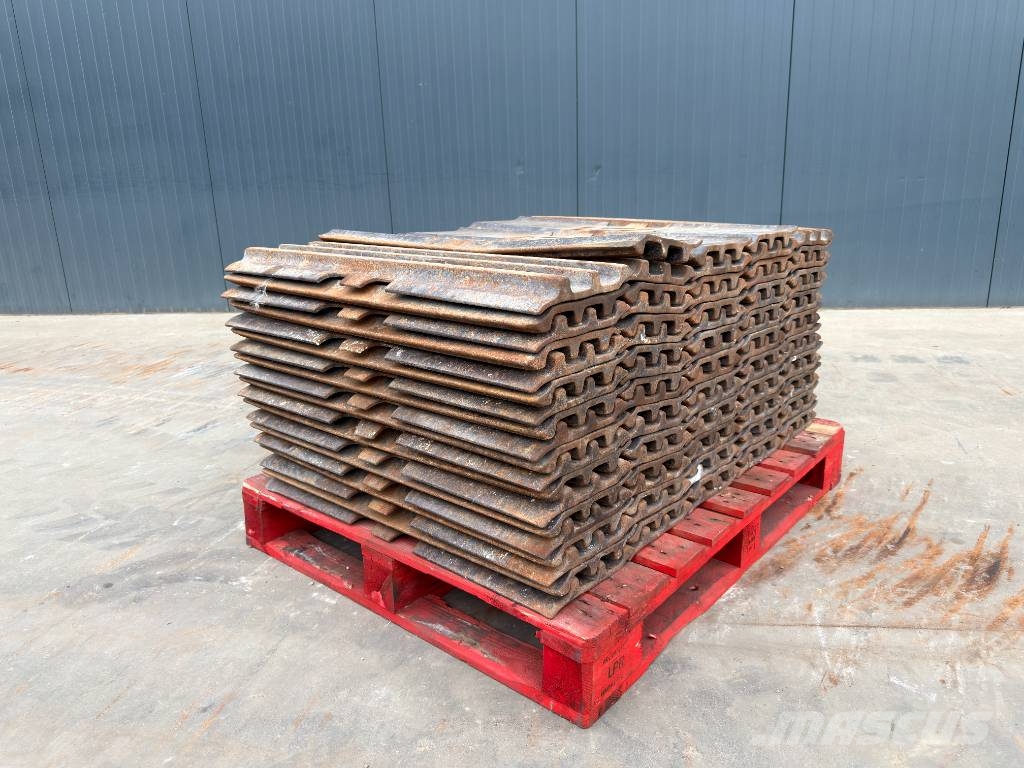 CAT 330C / 330D / 336D / 336E / 336F - 850 mm shoes T Други компоненти