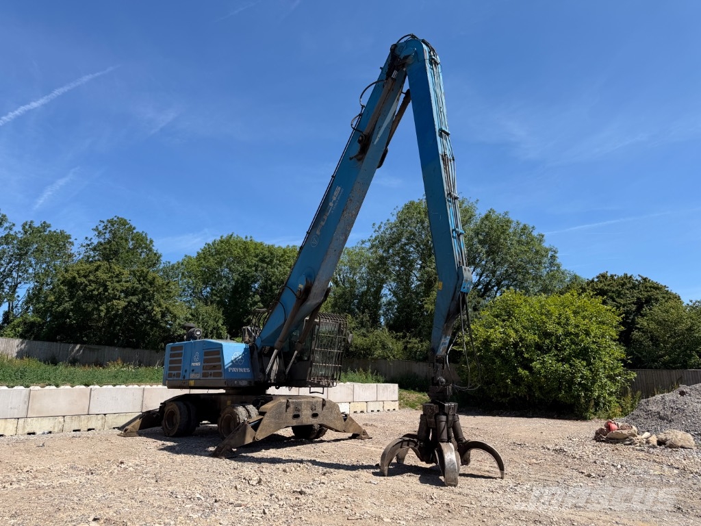 Fuchs MHL 350 Waste / industry handlers
