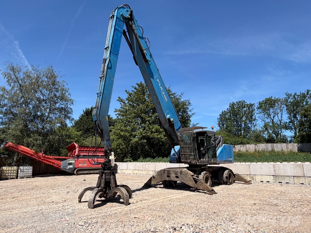 Fuchs MHL 350 Waste / industry handlers