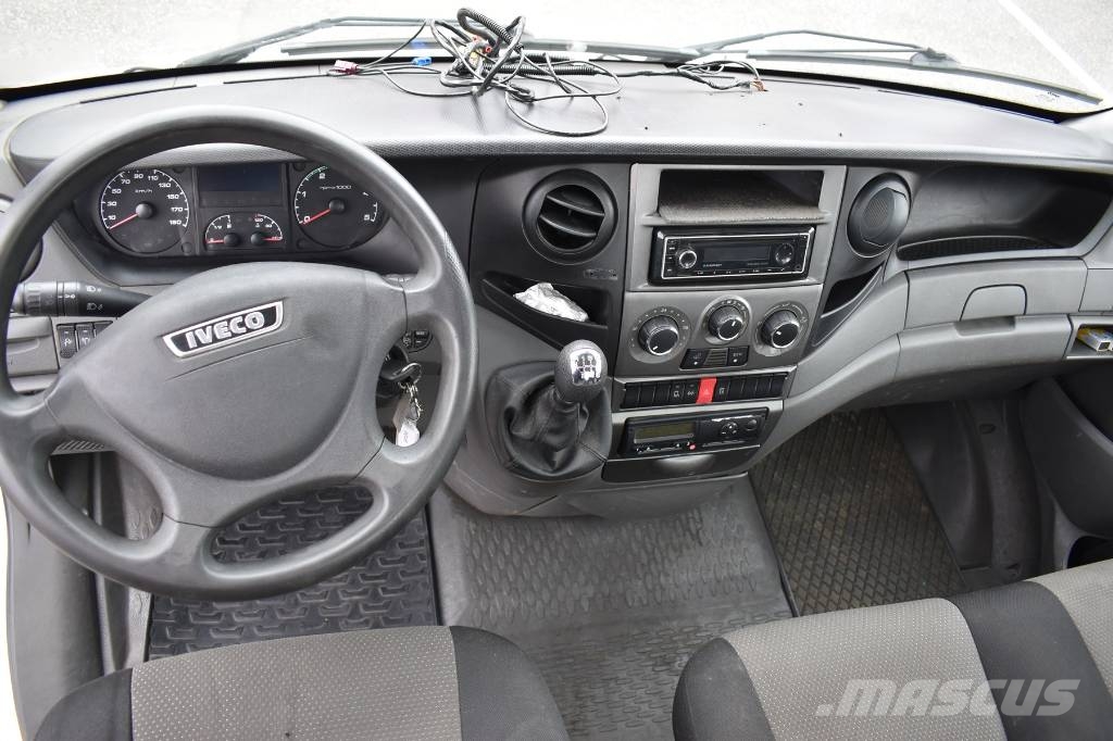 Iveco 35C17 + Veldhuizen Auflieger Vlačilci
