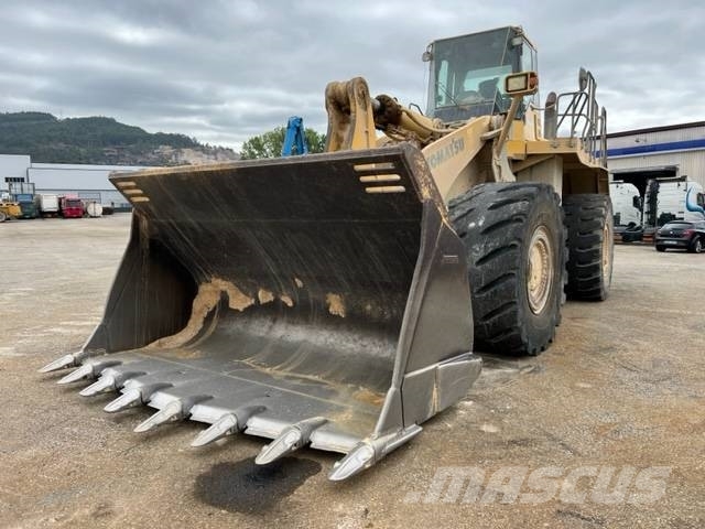 Komatsu WA 600-6 Hjullastare