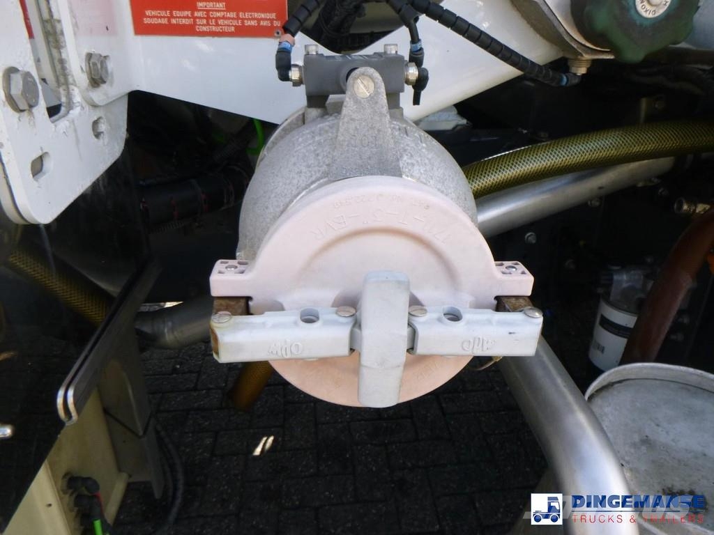 Renault Midlum 270 4x2 fuel tank 13.7 m3 / 4 comp Tanker trucks