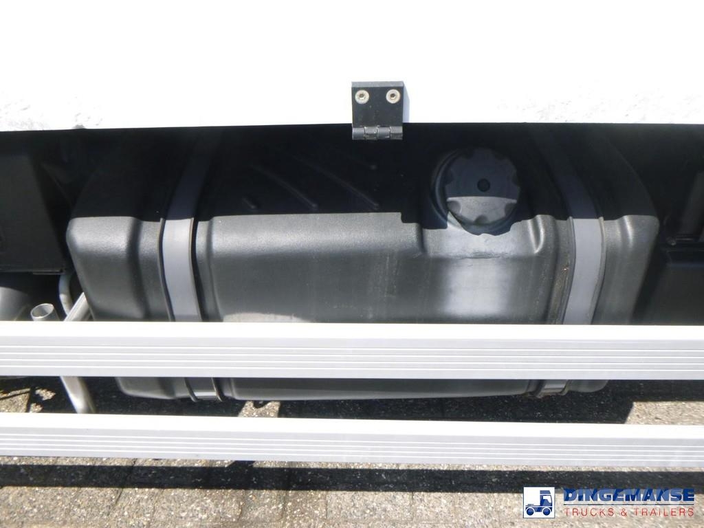 Renault Midlum 270 4x2 fuel tank 13.7 m3 / 4 comp Tanker trucks