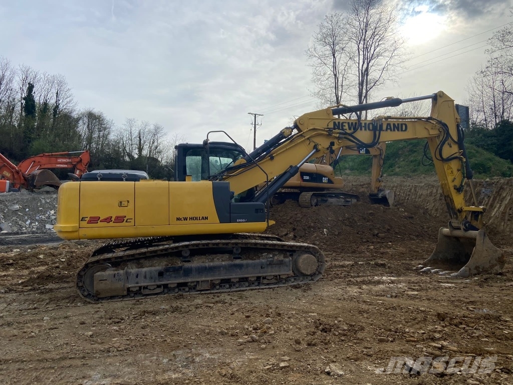 New Holland E245 Excavadoras de cadenas