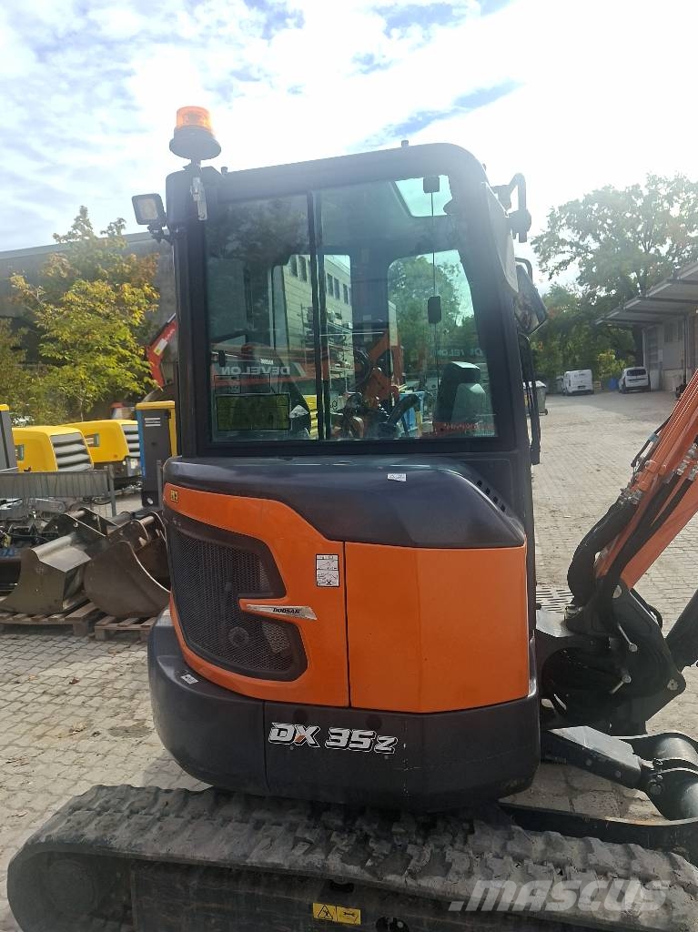Doosan Kurzheckbagger DX 35 Z-7 Kāpurķēžu ekskavatori