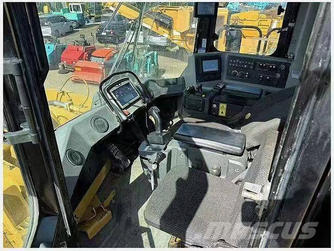 CAT 990K Φορτωτές με λάστιχα (Τροχοφόροι)