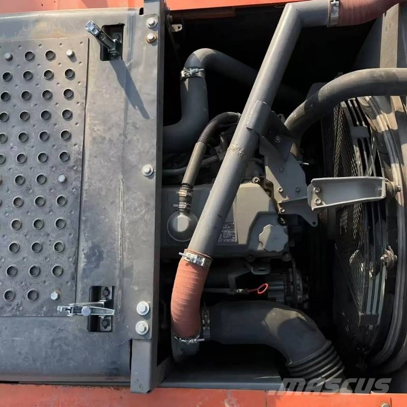 Hitachi ZX360 履带挖掘机