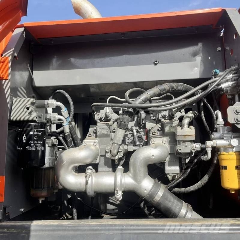 Hitachi ZX360 履带挖掘机