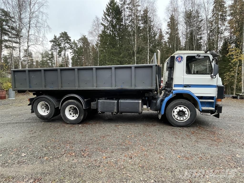Scania P113 HL 6x2 Absetzkipper