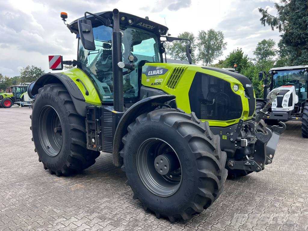 CLAAS Axion 870 Cmatic Traktori