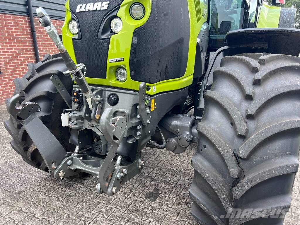 CLAAS Axion 870 Cmatic Traktori