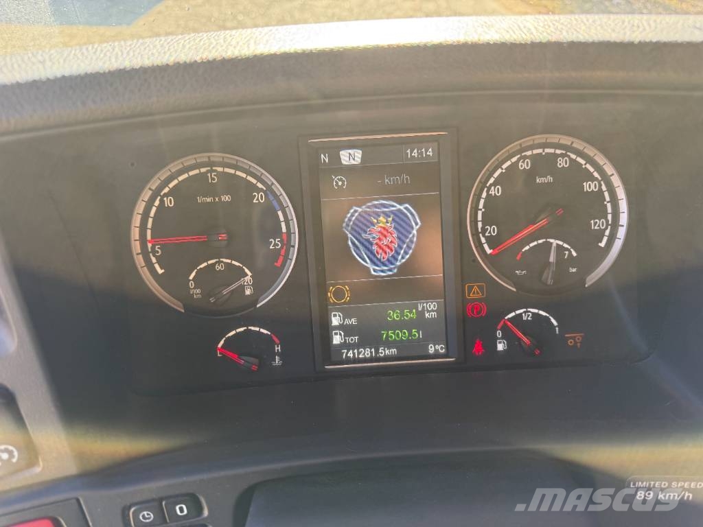 Scania R480 6x2 شاحنات الرافعات