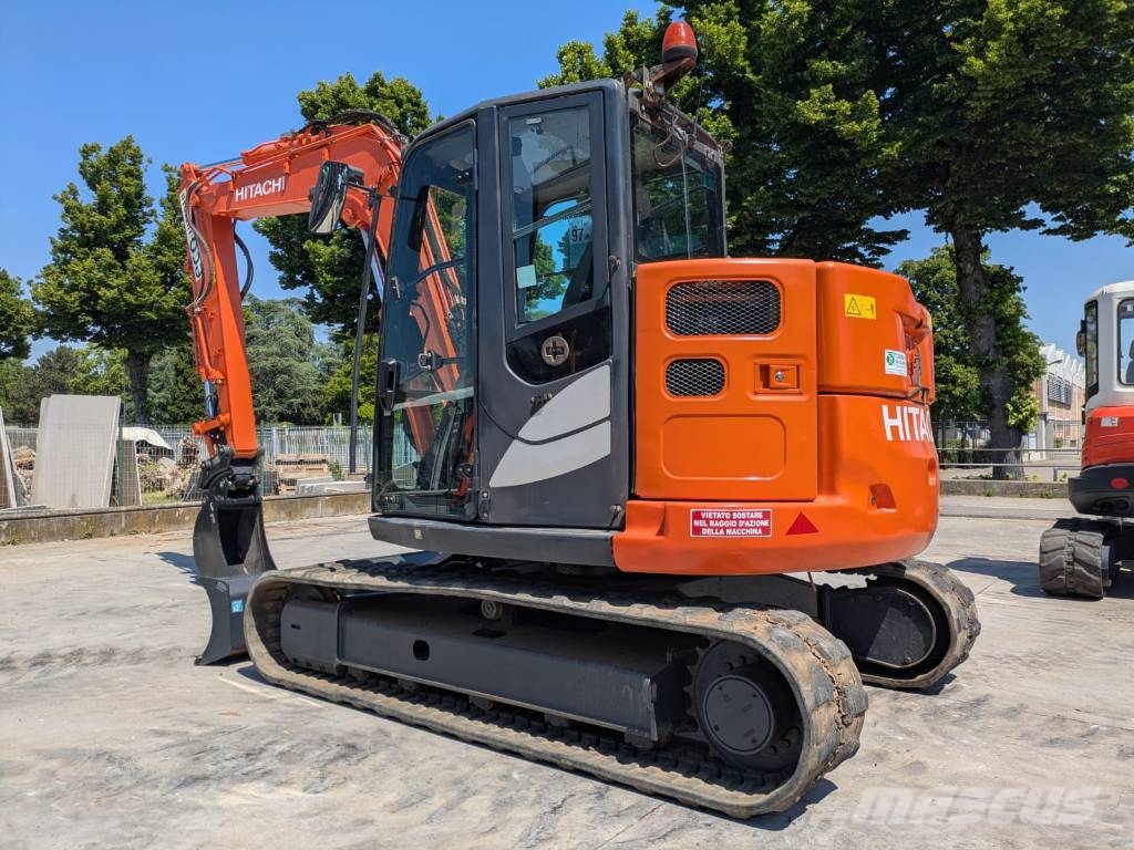 Hitachi ZX 85 US B-5A حفارات وسط 7 طن - 12 طن