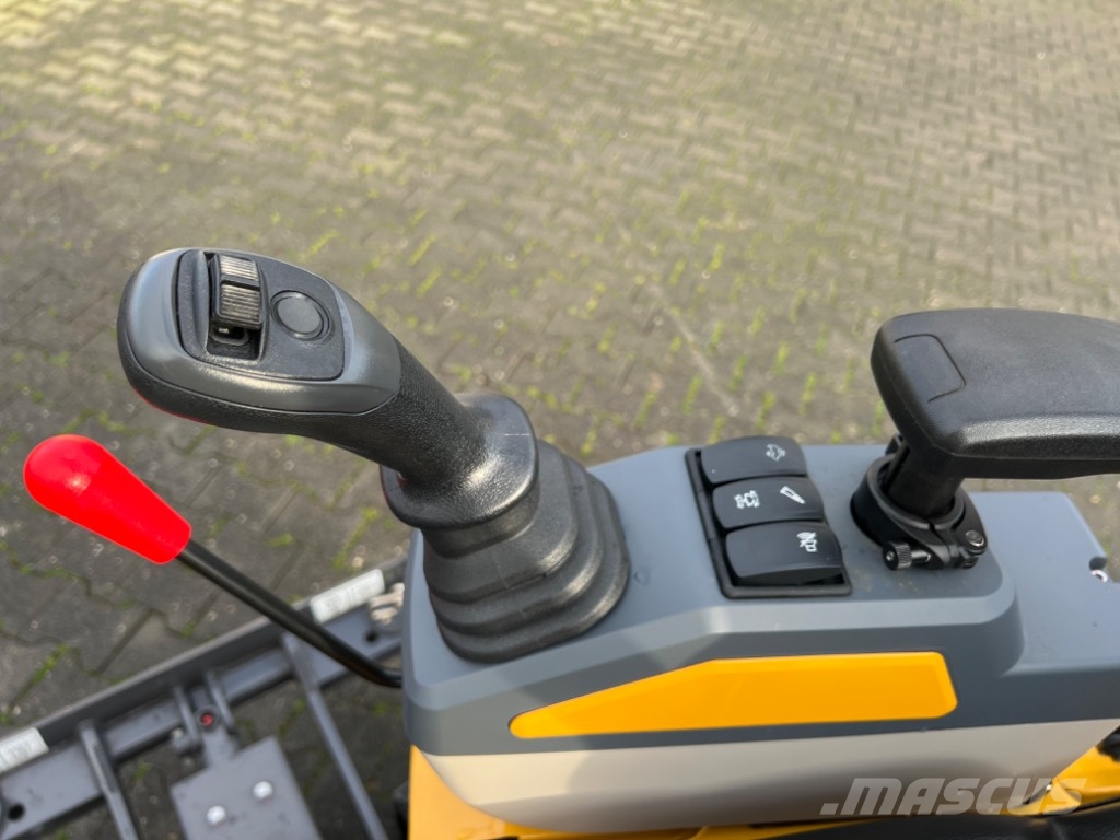 XCMG XE10E Minikaivukoneet < 7t