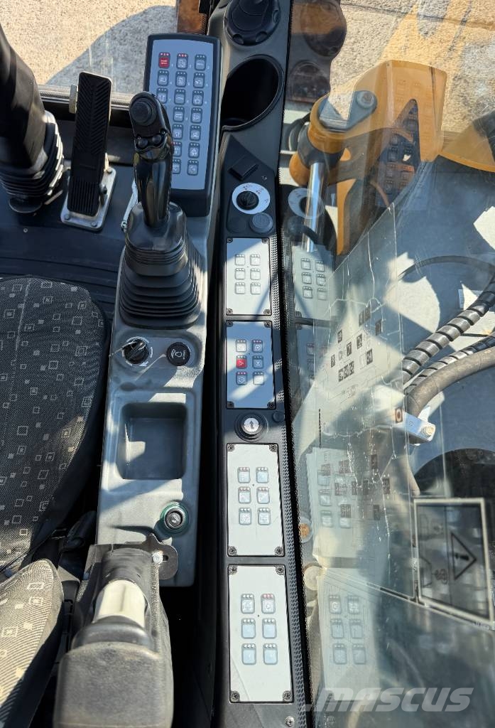 Liebherr A 910 Kolová rýpadla