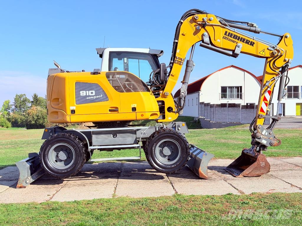 Liebherr A 910 Kolová rýpadla