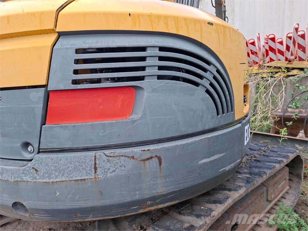 Volvo ECR88 Прочие фургоны