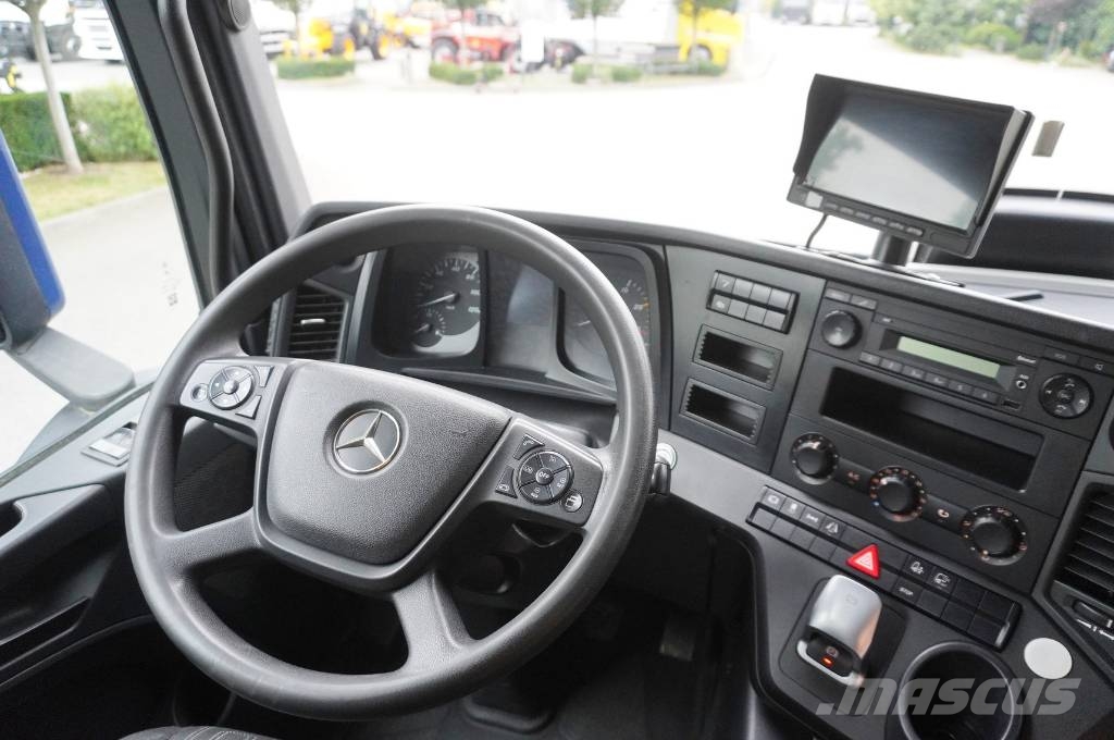 Mercedes-Benz Actros 1833 / Curtainsider 18 EPAL / 200 tho. km Camión con caja abierta