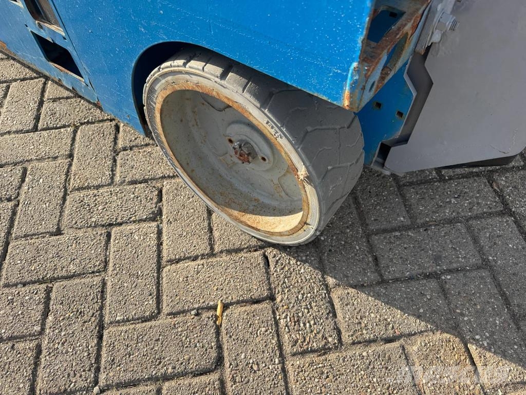 Genie GS2032 Hoogwerker Schaarhoogwerker Schaarlift (201 رافعات مقصية الشكل