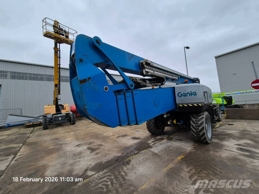 Genie ZX 135/70 曲臂高空工作平台